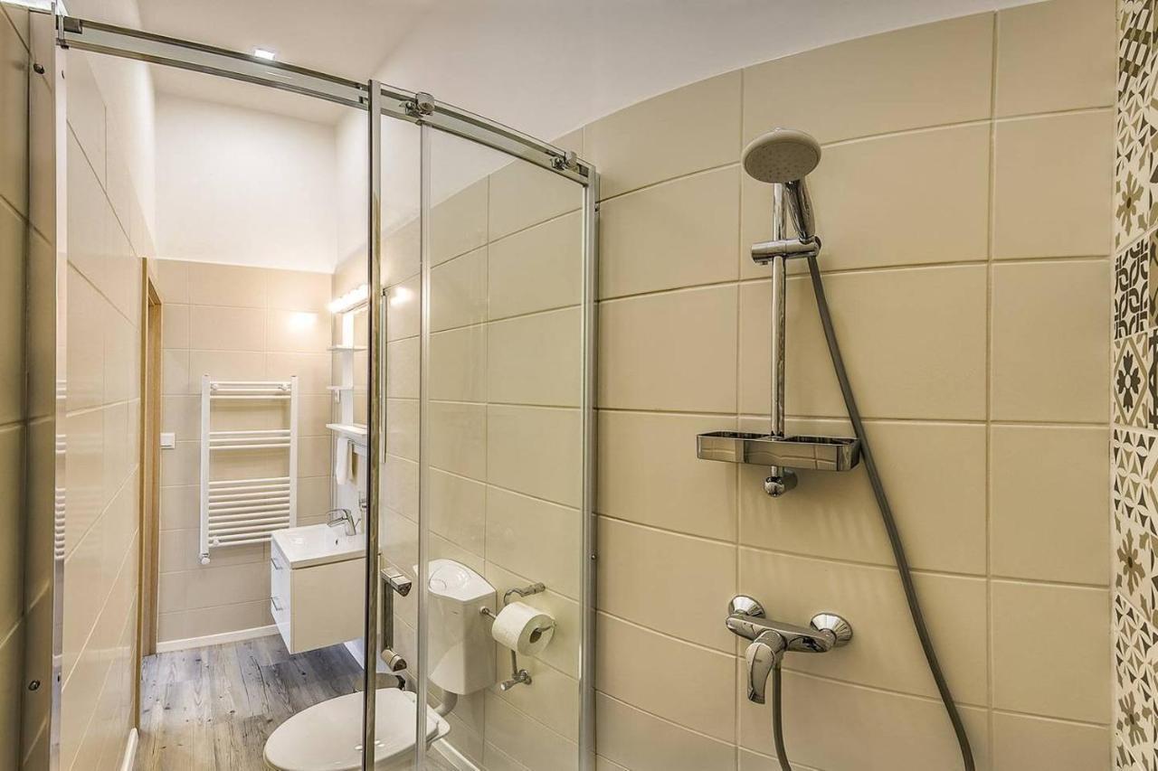 Glam Downtown Apartments Budapest Luaran gambar